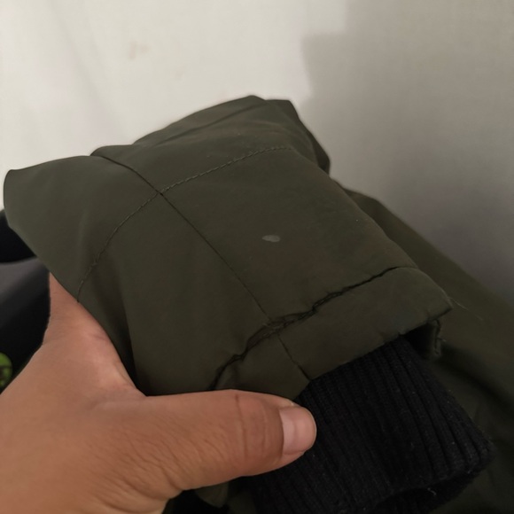 Michael Kors Big Boy Olive Green Puffer parka Coat with Faux Fur Hooded bib - Picture 12 of 12